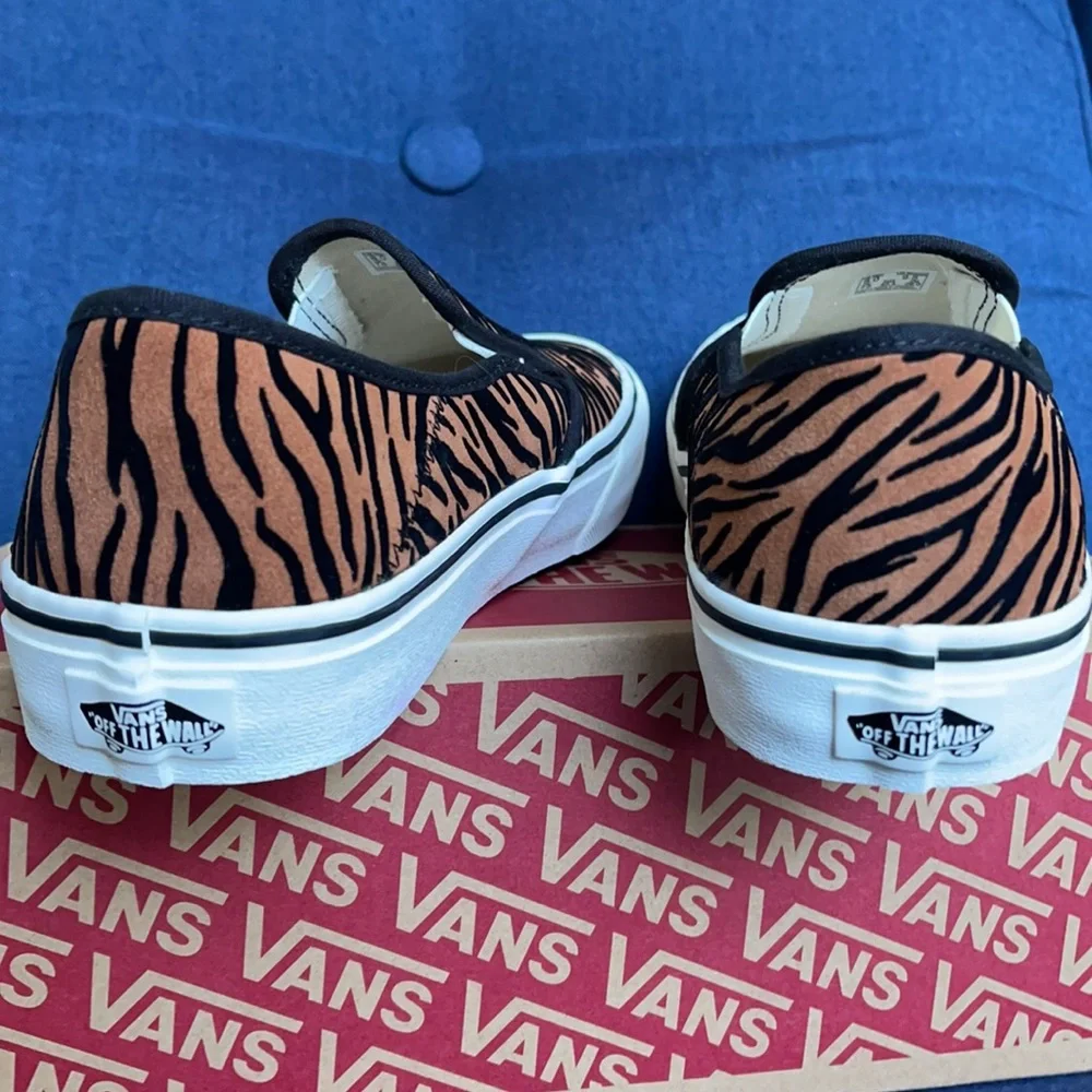 Vans Slip-On SF Animal Stripes Black/Marshmallow WMNS - Picture 14 of 16